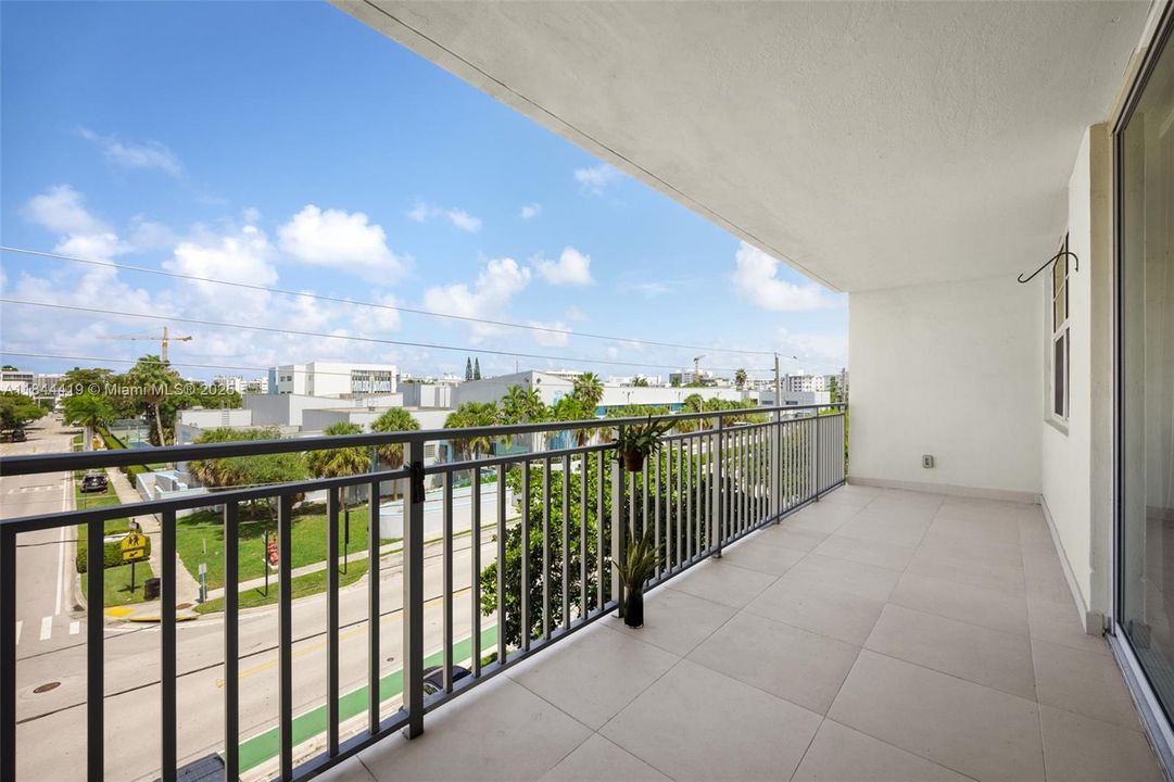 En Venta: $550,000 (1 camas, 1 baños, 975 Pies cuadrados)