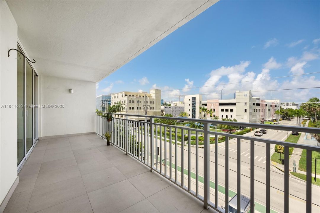 En Venta: $550,000 (1 camas, 1 baños, 975 Pies cuadrados)