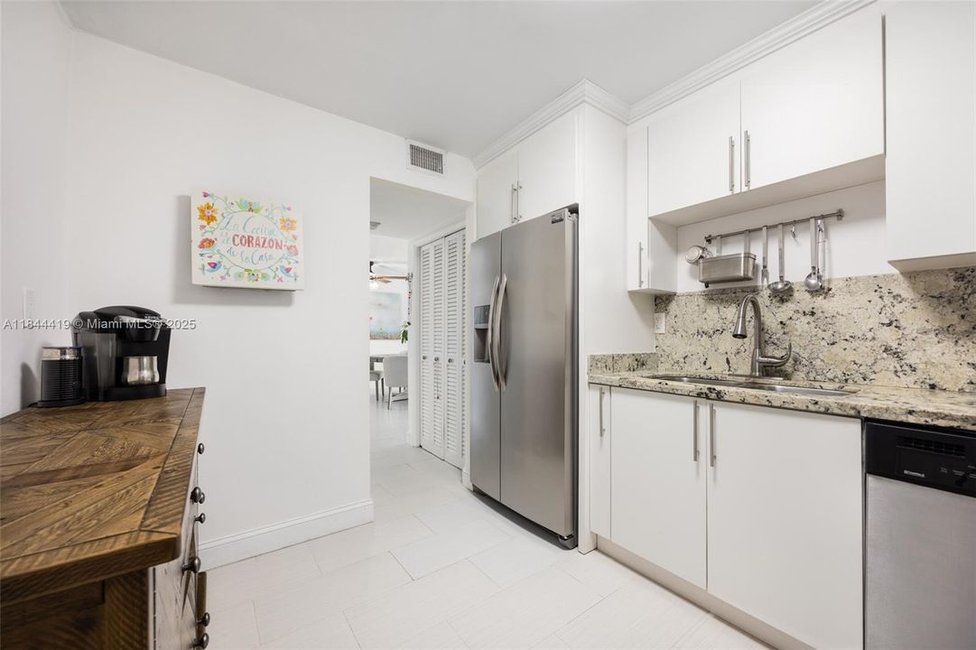 En Venta: $550,000 (1 camas, 1 baños, 975 Pies cuadrados)