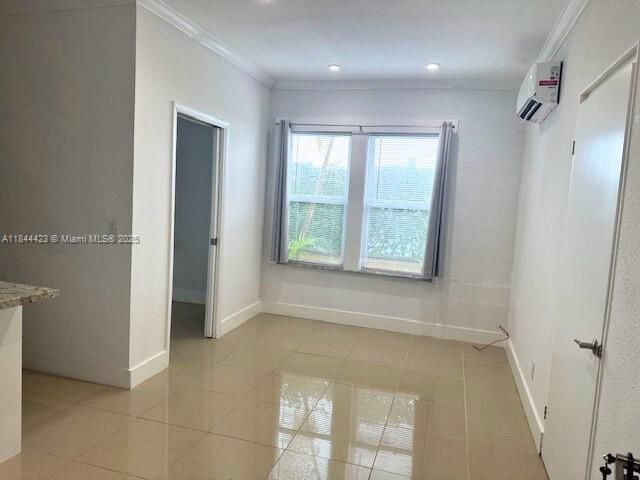 待售: $215,000 (1 贝兹, 1 浴室, 355 平方英尺)