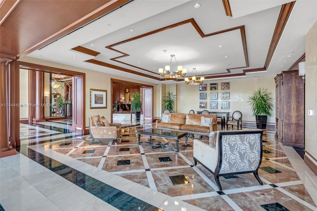 待售: $3,900,000 (6 贝兹, 7 浴室, 6526 平方英尺)