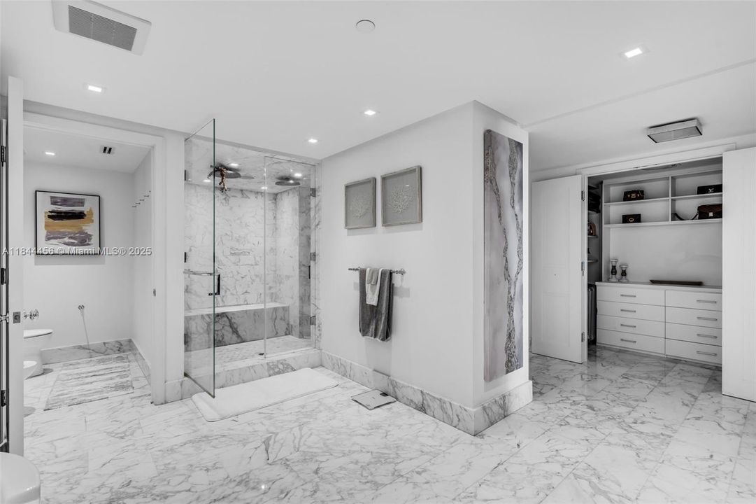 待售: $3,900,000 (6 贝兹, 7 浴室, 6526 平方英尺)