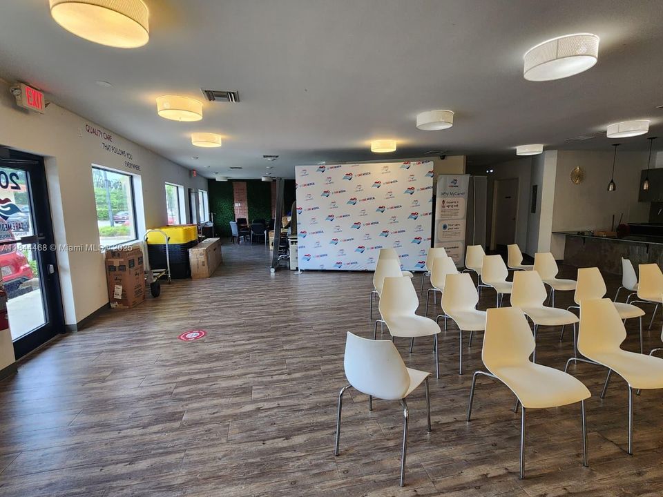 出租: $21 (0 贝兹, 0 浴室, 0 平方英尺)