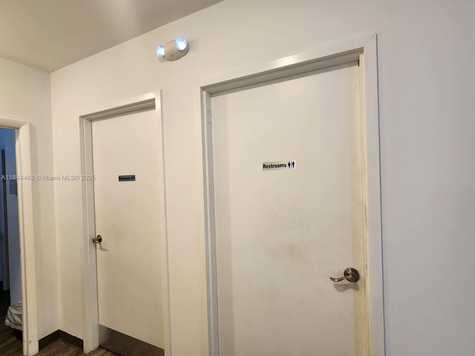 出租: $21 (0 贝兹, 0 浴室, 0 平方英尺)