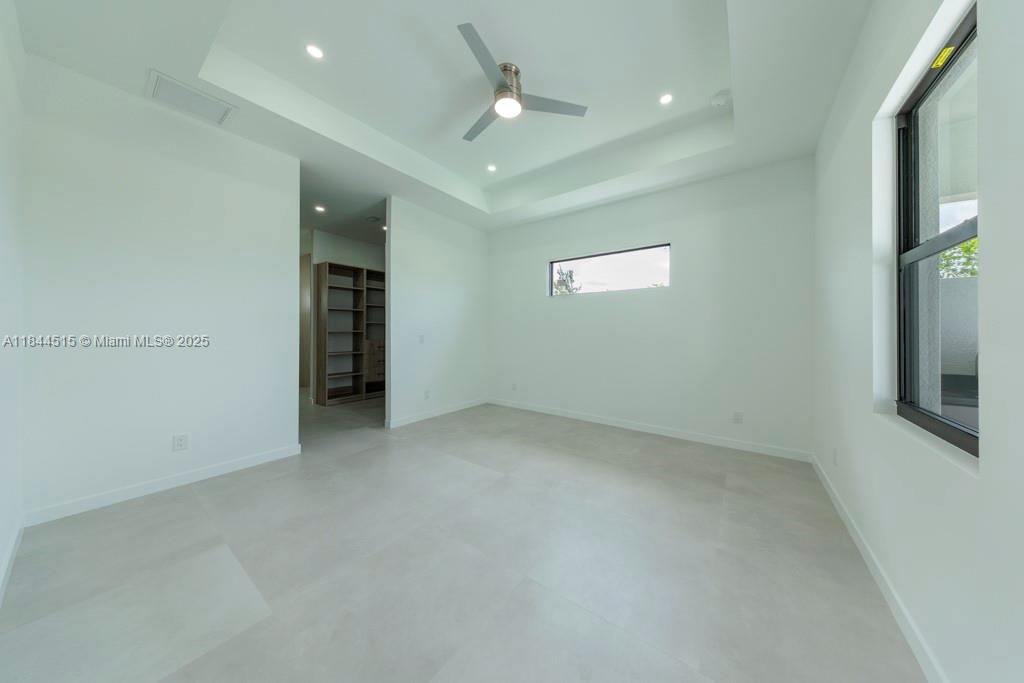 Recently Sold: $522,000 (3 beds, 3 baths, 1804 Square Feet)