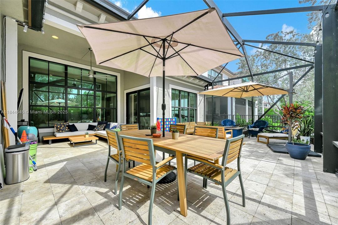 Recently Rented: $6,699 (4 beds, 3 baths, 2774 Square Feet)