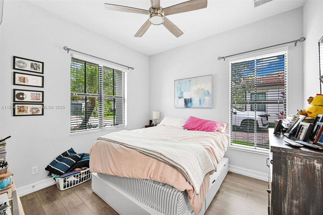 Recently Rented: $6,699 (4 beds, 3 baths, 2774 Square Feet)