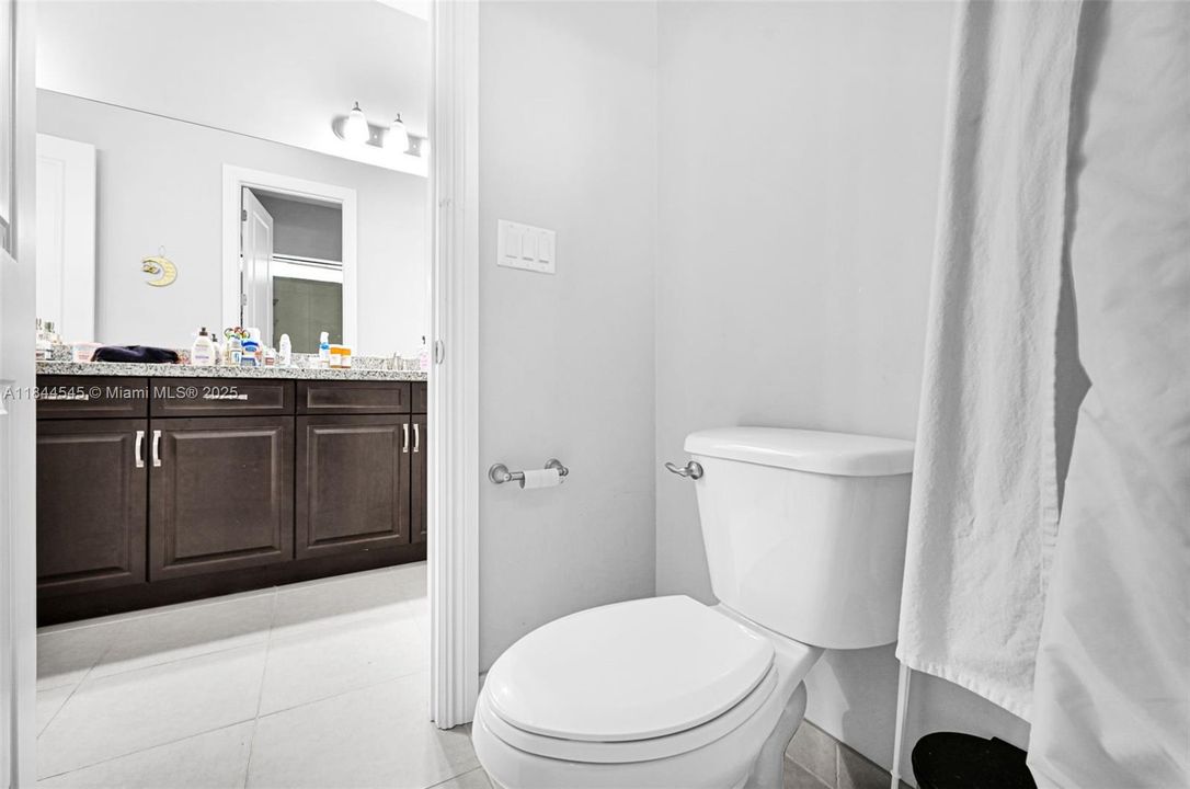 Recently Rented: $6,699 (4 beds, 3 baths, 2774 Square Feet)