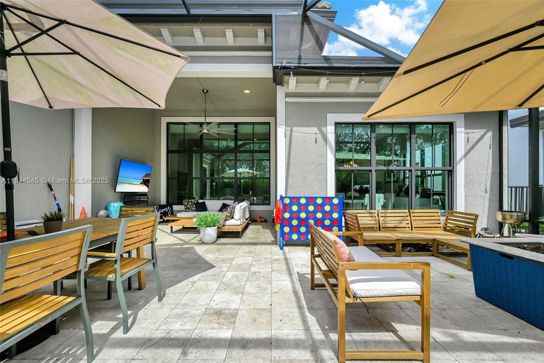 Recently Rented: $6,699 (4 beds, 3 baths, 2774 Square Feet)