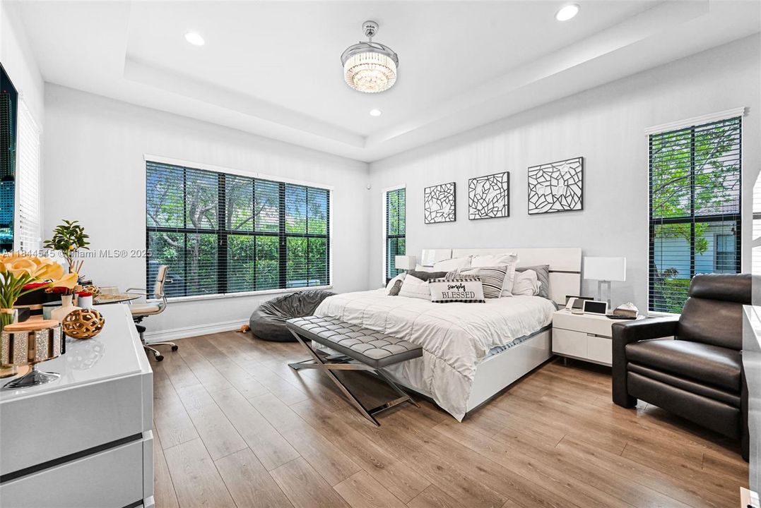 Recently Rented: $6,699 (4 beds, 3 baths, 2774 Square Feet)