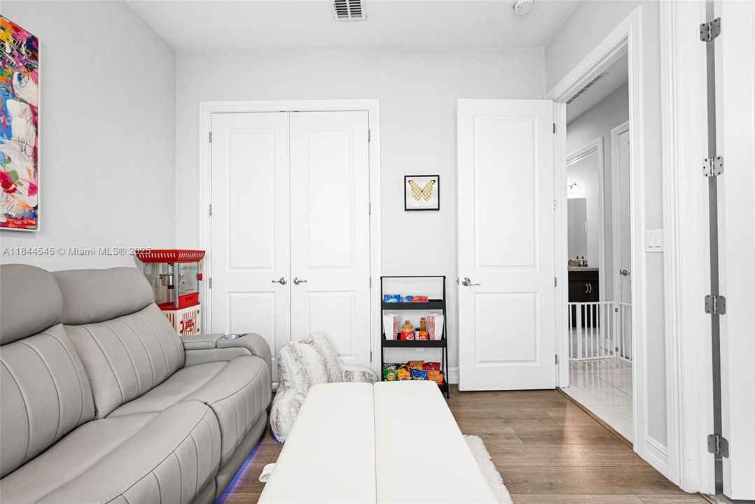 Recently Rented: $6,699 (4 beds, 3 baths, 2774 Square Feet)