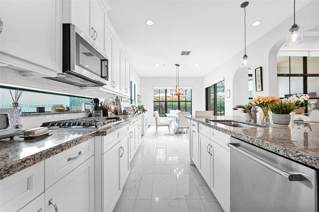 Recently Rented: $6,699 (4 beds, 3 baths, 2774 Square Feet)