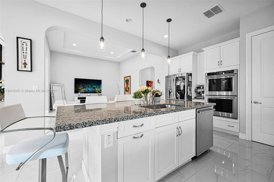 Recently Rented: $6,699 (4 beds, 3 baths, 2774 Square Feet)