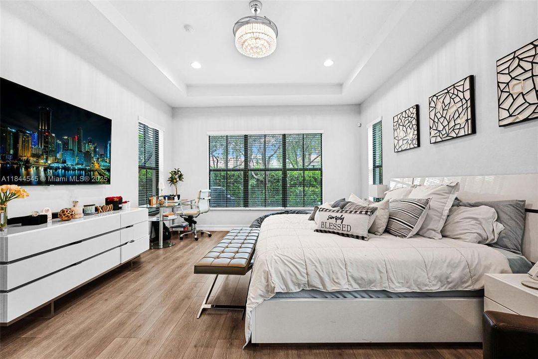 Recently Rented: $6,699 (4 beds, 3 baths, 2774 Square Feet)