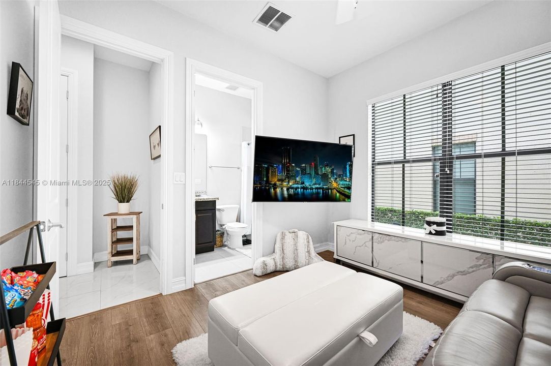 Recently Rented: $6,699 (4 beds, 3 baths, 2774 Square Feet)