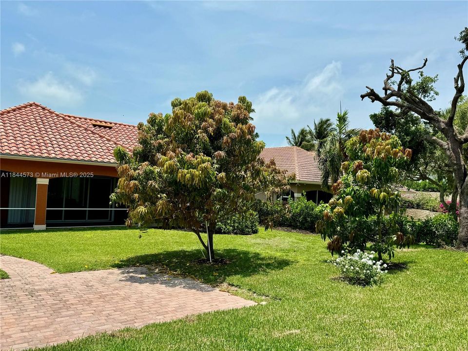 For Rent: $5,500 (3 beds, 3 baths, 1804 Square Feet)