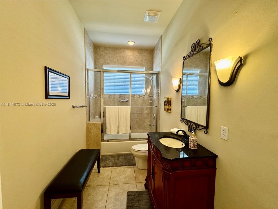 For Rent: $5,500 (3 beds, 3 baths, 1804 Square Feet)