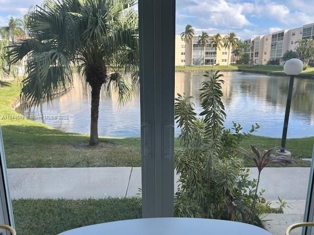 Active With Contract: $299,000 (2 beds, 2 baths, 0 Square Feet)