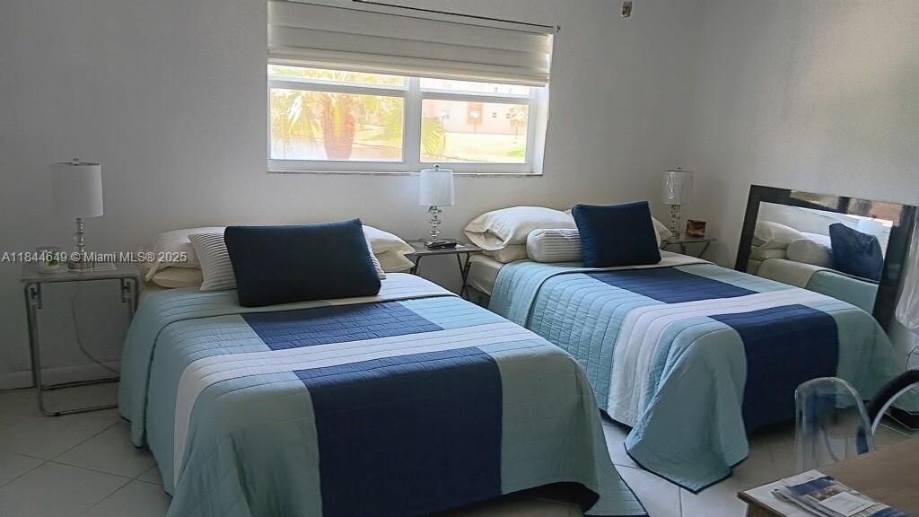 Active With Contract: $299,000 (2 beds, 2 baths, 0 Square Feet)