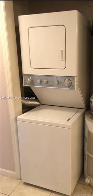 Active With Contract: $299,000 (2 beds, 2 baths, 0 Square Feet)