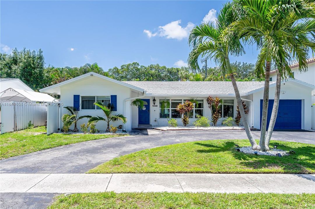 Recently Rented: $6,000 (4 beds, 2 baths, 1954 Square Feet)