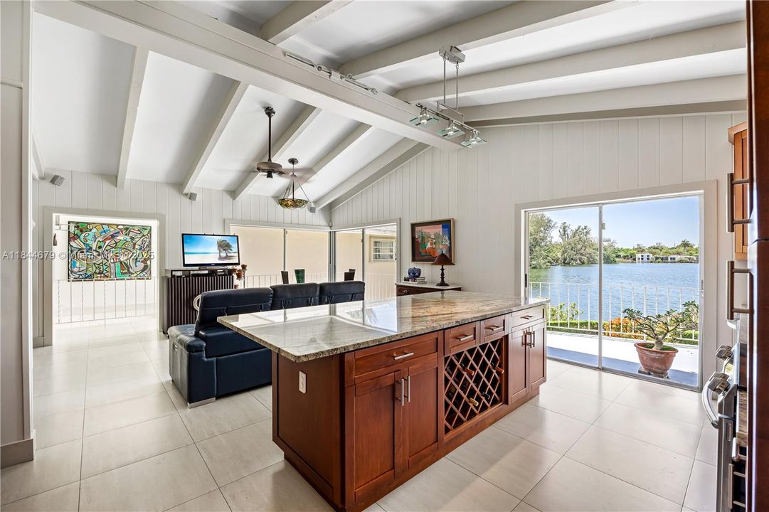 For Sale: $1,595,000 (3 beds, 2 baths, 2468 Square Feet)