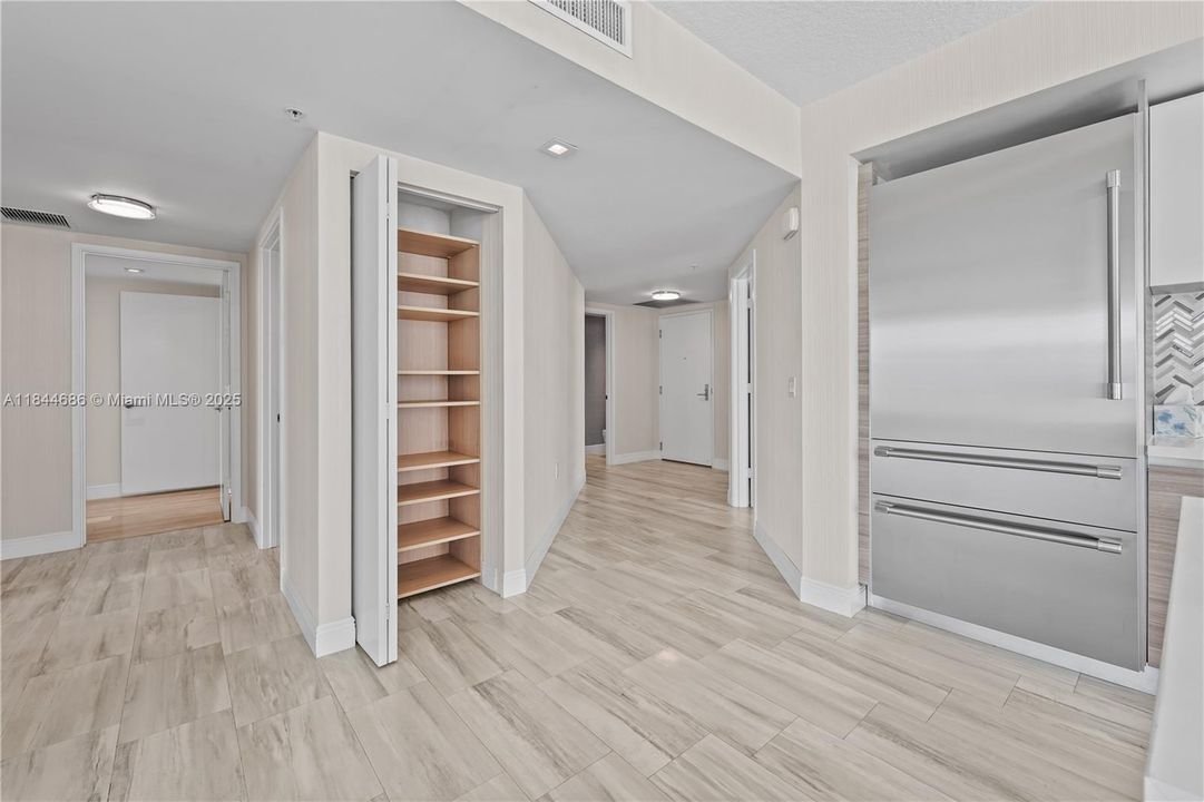 For Sale: $1,500,000 (3 beds, 3 baths, 1892 Square Feet)