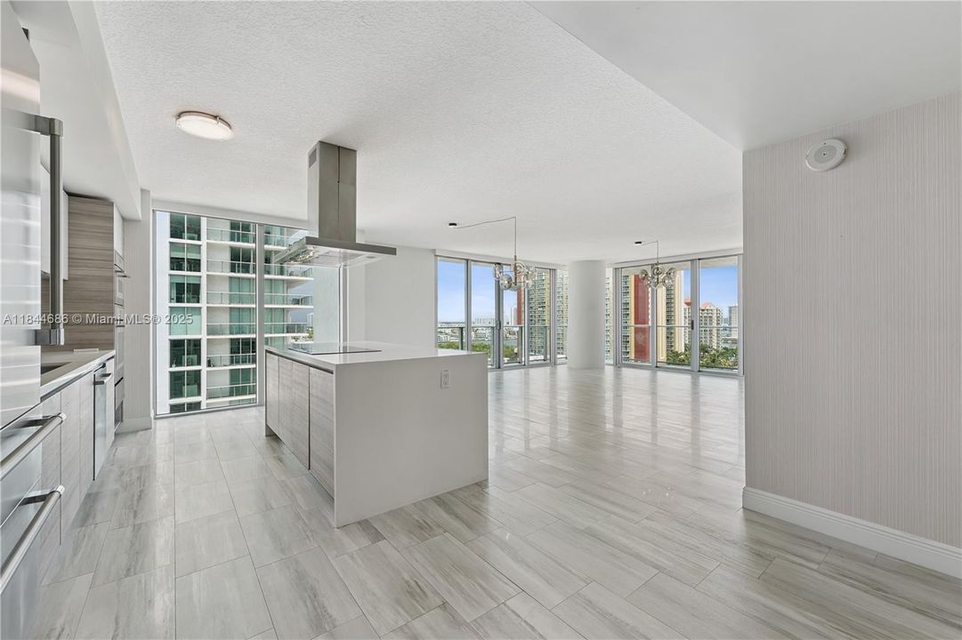 For Sale: $1,500,000 (3 beds, 3 baths, 1892 Square Feet)