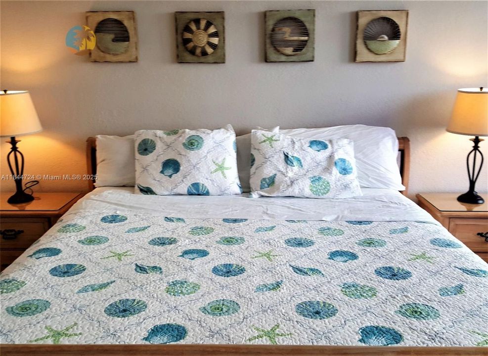 На продажу: $479,000 (2 спален, 2 ванн, 960 Квадратных фут)