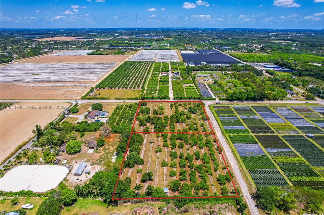 For Sale: $545,000 (2.50 acres)