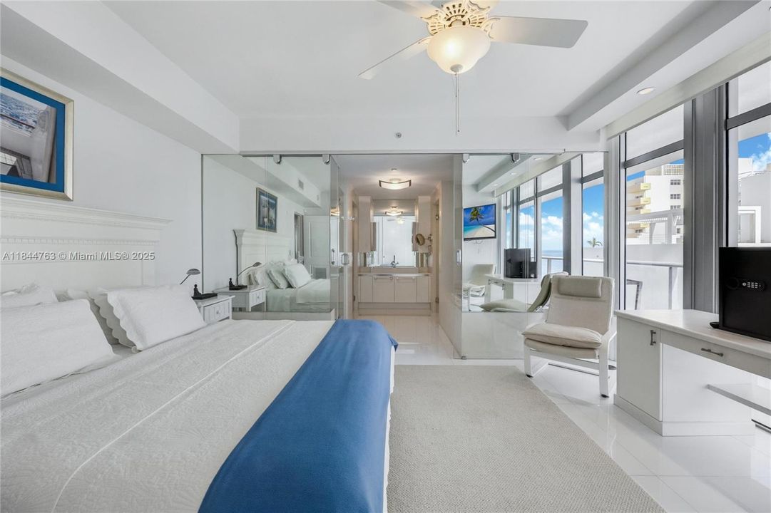 For Sale: $3,995,000 (3 beds, 2 baths, 1837 Square Feet)