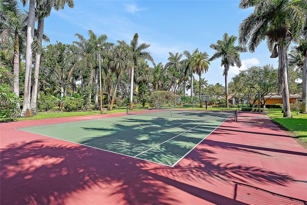 Tennis Courts / Basketball
