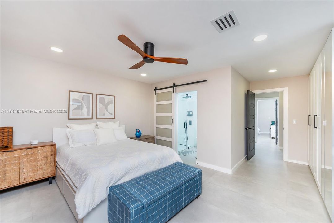 На продажу: $1,400,000 (4 спален, 3 ванн, 2242 Квадратных фут)