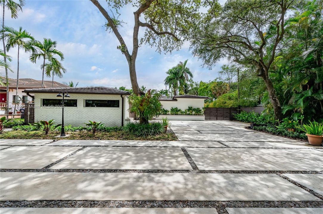 На продажу: $1,400,000 (4 спален, 3 ванн, 2242 Квадратных фут)