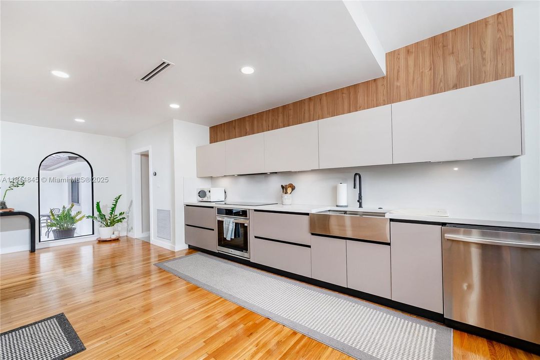 На продажу: $1,400,000 (4 спален, 3 ванн, 2242 Квадратных фут)