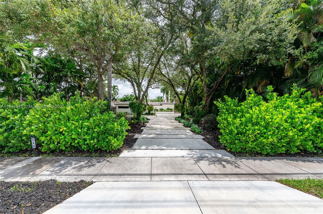 На продажу: $1,400,000 (4 спален, 3 ванн, 2242 Квадратных фут)