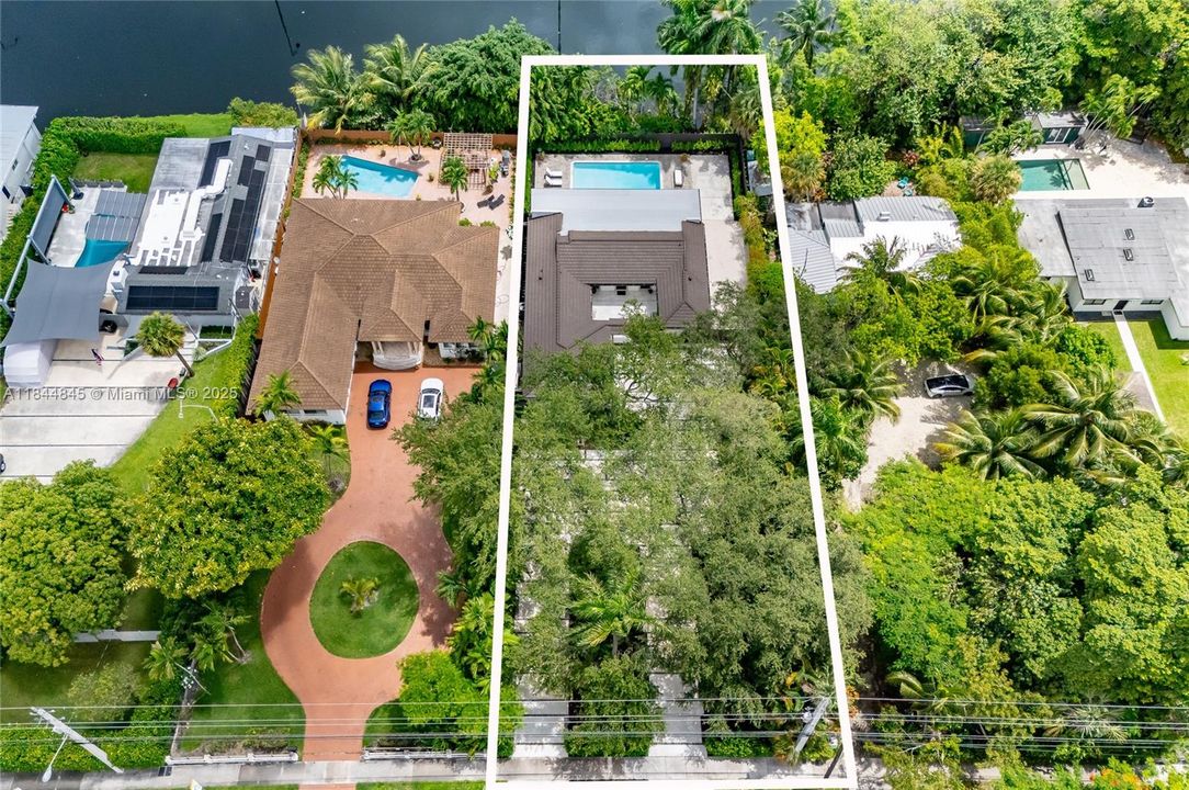 На продажу: $1,400,000 (4 спален, 3 ванн, 2242 Квадратных фут)