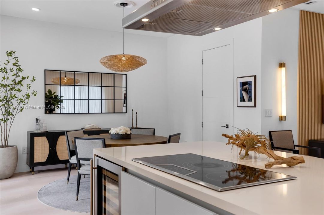 Recently Rented: $15,000 (3 beds, 3 baths, 2391 Square Feet)