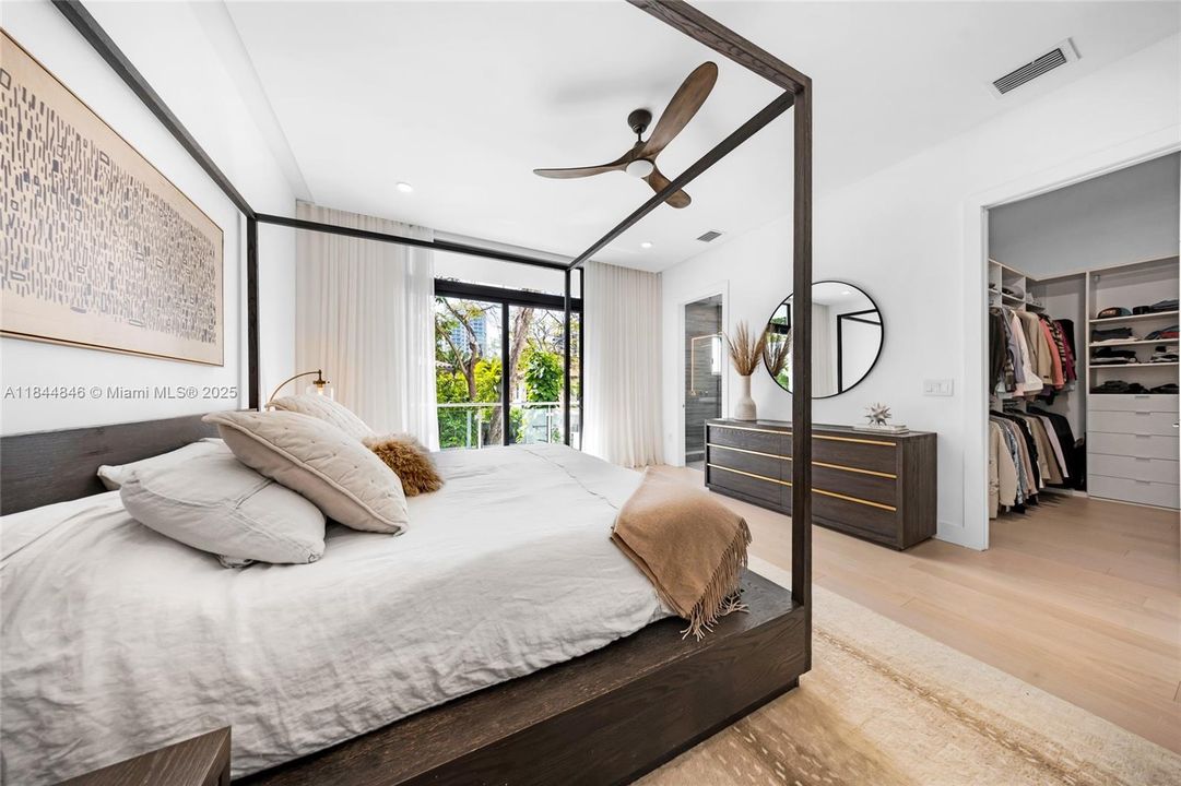 Recently Rented: $15,000 (3 beds, 3 baths, 2391 Square Feet)