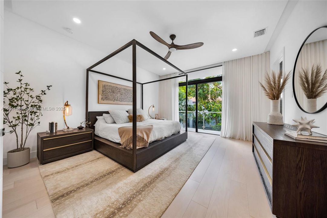 Recently Rented: $15,000 (3 beds, 3 baths, 2391 Square Feet)