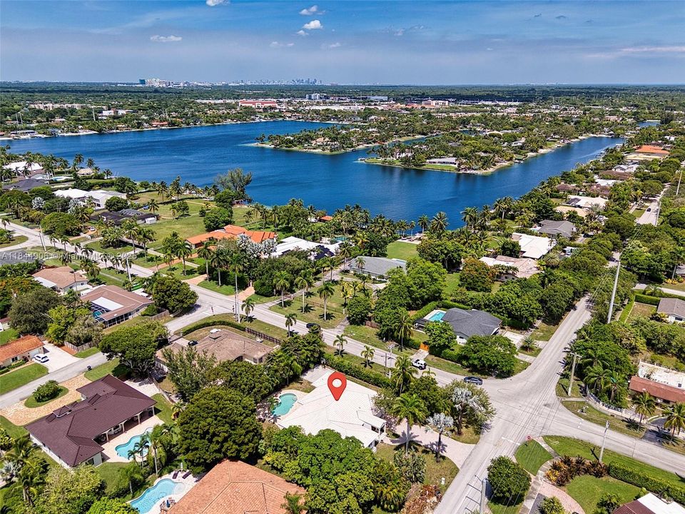 Recently Sold: $1,350,000 (4 beds, 3 baths, 3034 Square Feet)