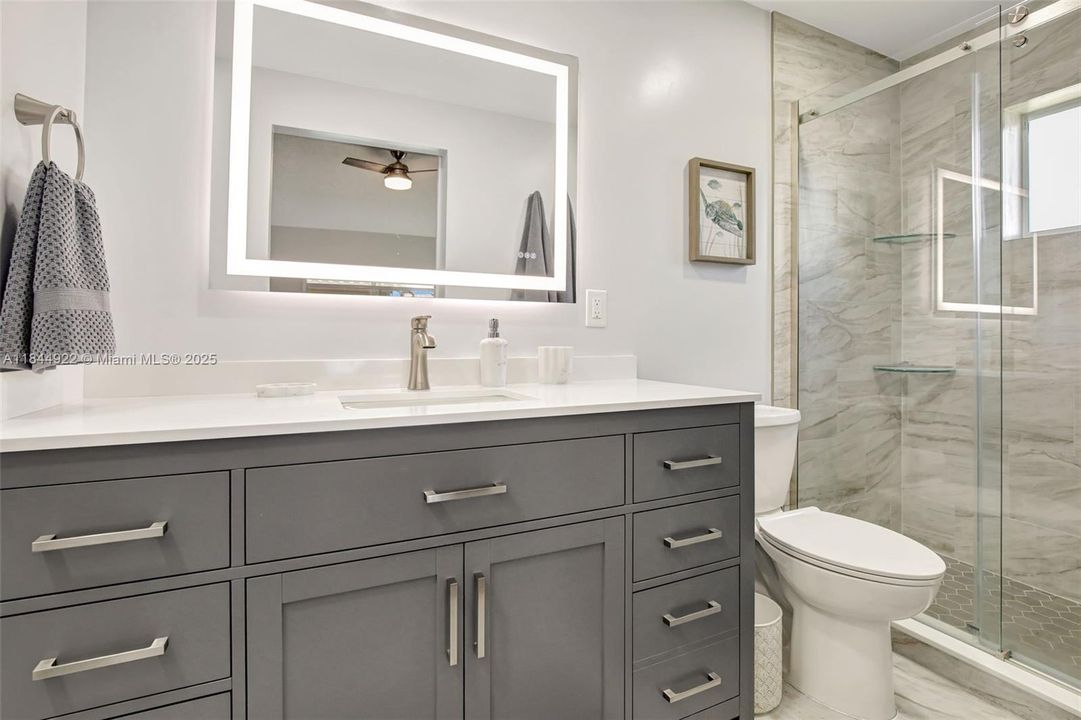 Недавно продано: $599,944 (3 спален, 2 ванн, 1368 Квадратных фут)