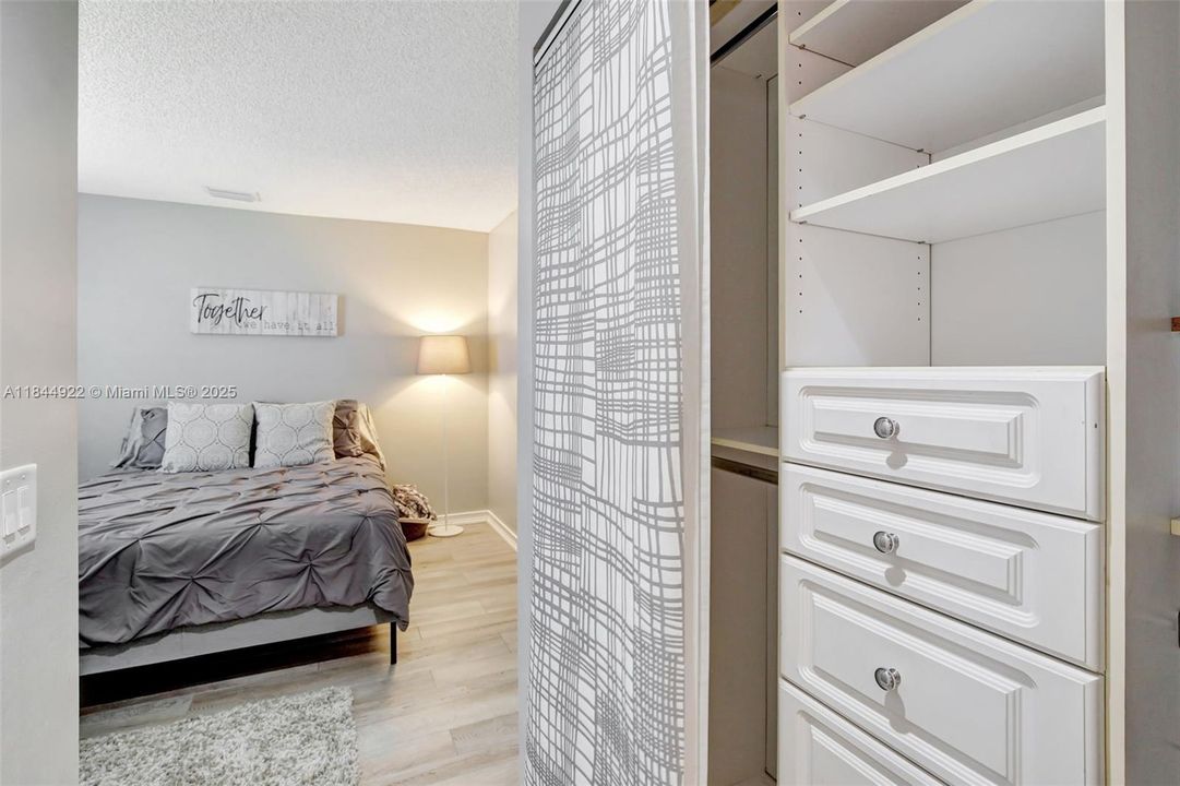 Недавно продано: $599,944 (3 спален, 2 ванн, 1368 Квадратных фут)