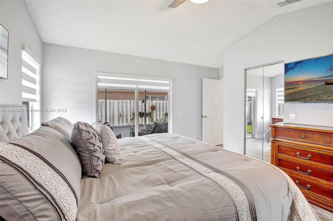 Недавно продано: $599,944 (3 спален, 2 ванн, 1368 Квадратных фут)