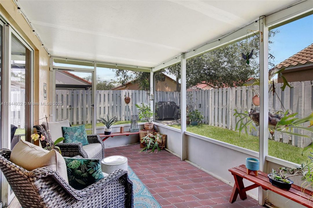 Недавно продано: $599,944 (3 спален, 2 ванн, 1368 Квадратных фут)