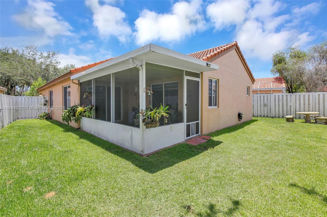 Недавно продано: $599,944 (3 спален, 2 ванн, 1368 Квадратных фут)