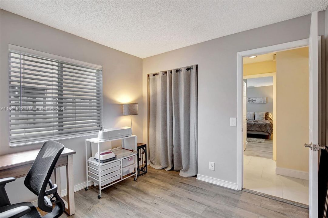 Недавно продано: $599,944 (3 спален, 2 ванн, 1368 Квадратных фут)