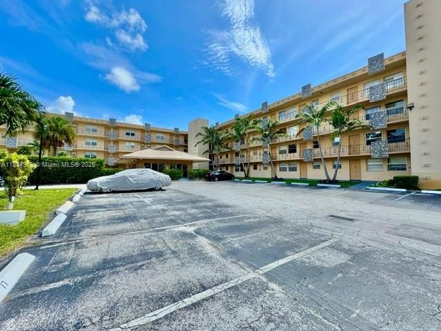 For Sale: $135,000 (2 beds, 1 baths, 650 Square Feet)