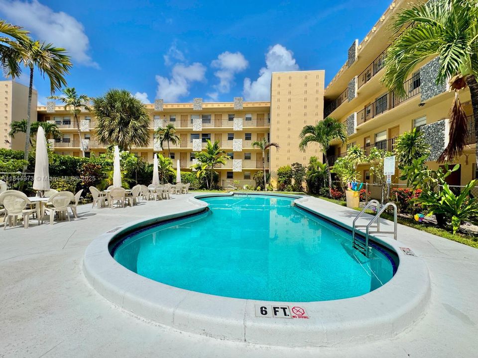 For Sale: $135,000 (2 beds, 1 baths, 650 Square Feet)