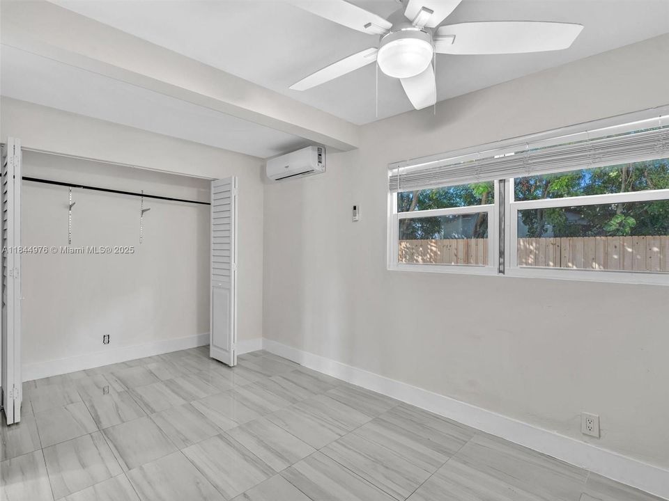 Recently Sold: $500,000 (3 beds, 2 baths, 1304 Square Feet)